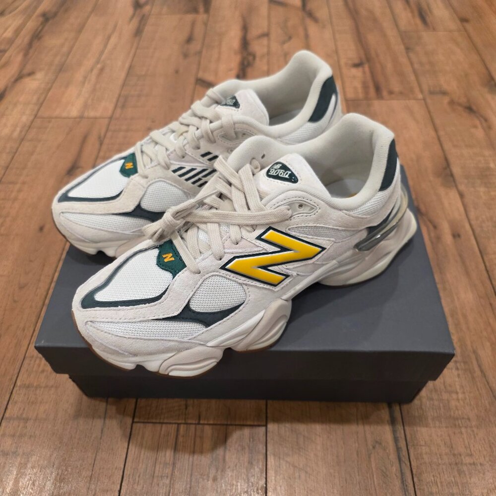 BRAND NEW NEW BALANCE 9060 SHOES MENS SIZE 10